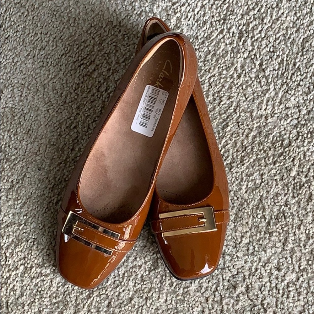 New Clarks Artisan Flat